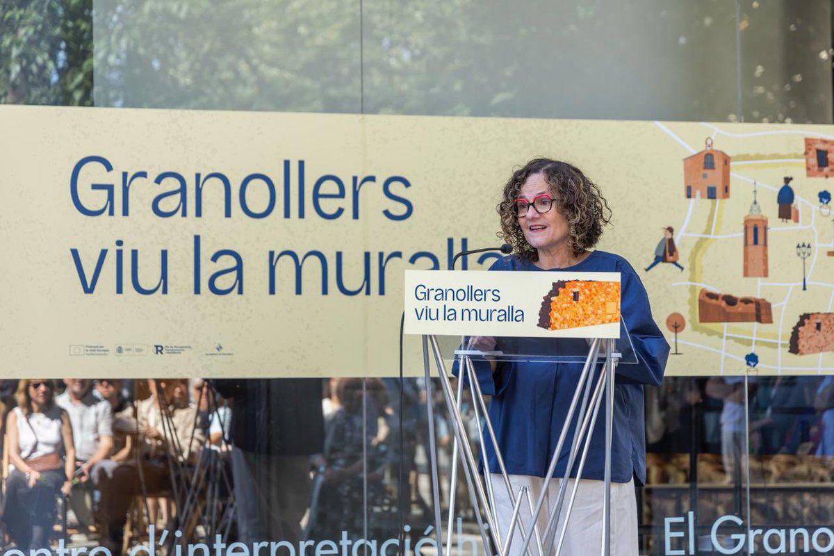 cultura_cat's tweet photo. 🏰 La consellera @shalmodovar ha assistit a la inauguració de la rehabilitació de les muralles medievals de @granollers. 

La intervenció reforça l’itinerari cultural de la muralla amb nous recursos digitals i espais accessibles per a la ciutadania. https://t.co/SU9HL34jT1