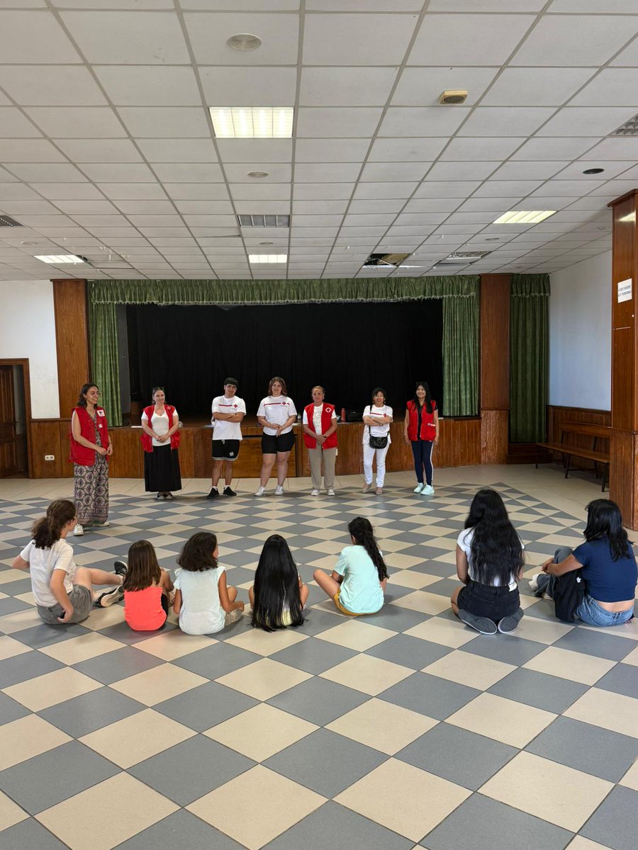 CREenZamora's tweet photo. ¡Activamos a las personas jóvenes en Bóveda de Toro! Nuestro equipo de Cruz Roja Juventud realizó actividades de sensibilización y juegos para impulsar la participación activa en la comunidad.

Financia @jcyl - @familiajcyl #ActivaciónJuvenilCRJCYL https://t.co/NRxuxb2r8o