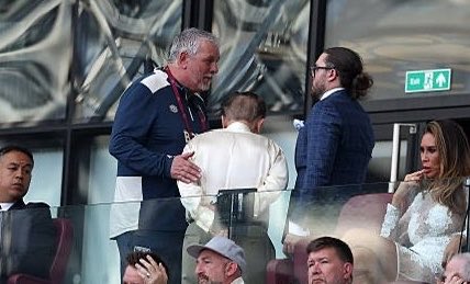 markcarlaw's tweet photo. Poignant that this is the last image of David Sullivan leaving the London Stadium ⚒ https://t.co/Xory0QVQrU