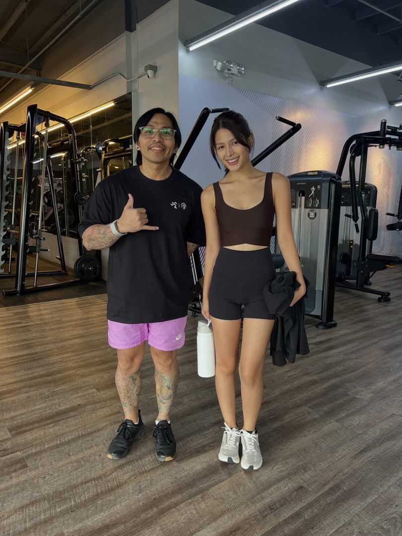 salvanyyy's tweet photo. day 1 with new gym team, good luck az https://t.co/9dxaHonSot