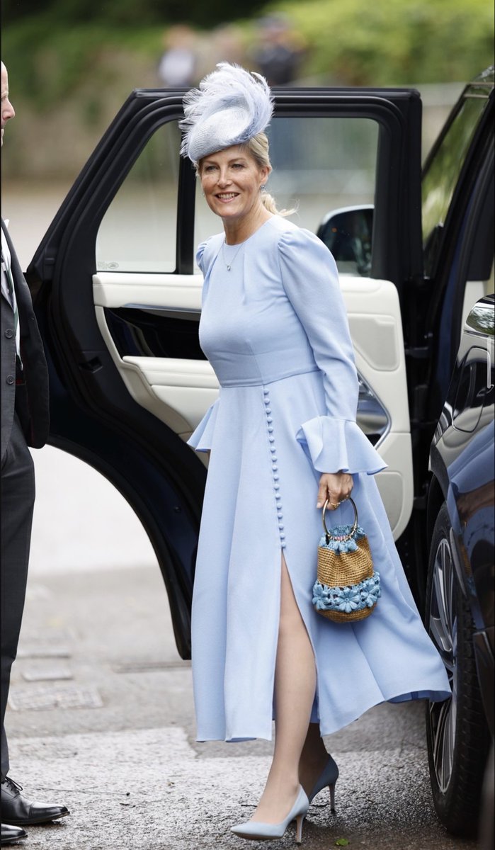 Mari_Edinburghs's tweet photo. ✨The gorgeous Duchess of Edinburgh arriving to the wedding today!

📸Max Mumby https://t.co/6muTm8TrTa