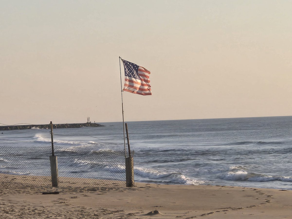 TCDDK56's tweet photo. Remembering D-Day https://t.co/lLJDaH0T4P