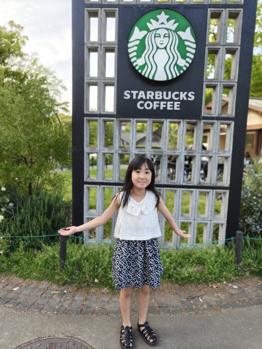 Masato_Idol's tweet photo. 4月19日
#モニベル撮影会
上野恩賜公園エリア
スタバのポーズをするICHIKAちゃん(@33Ichika15)
#ICHIKA
#モニベル
#キッズモデル
#js2 https://t.co/QR3Eq9AQxJ