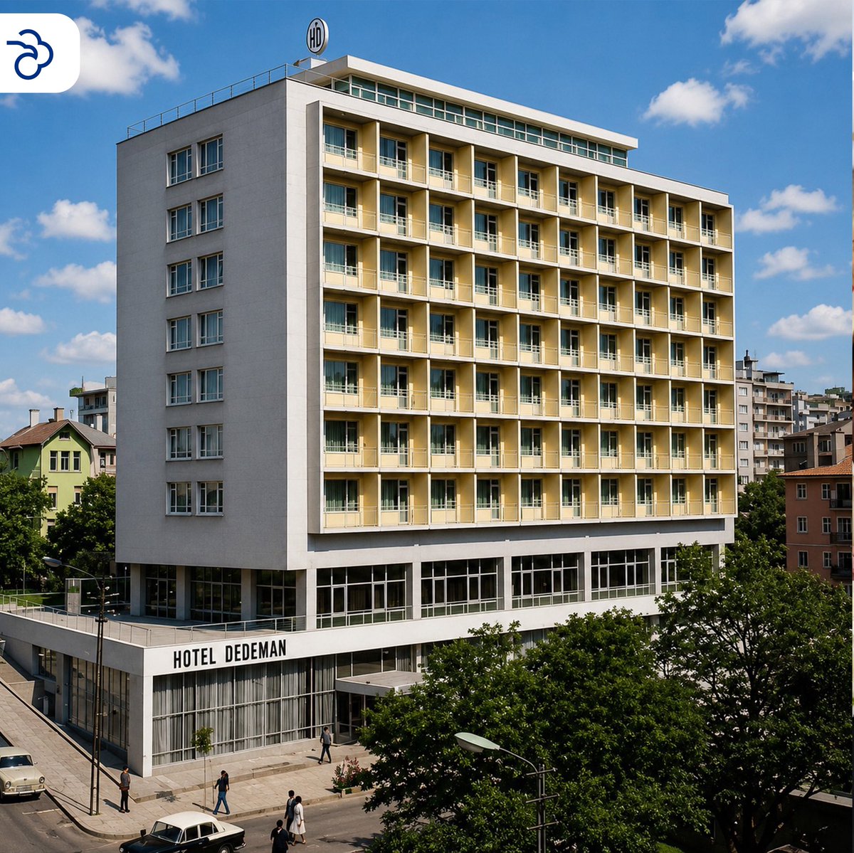 dedemancom's tweet photo. 60 yıl önce Ankara’da teslim edilen ilk anahtar, Dedeman için yalnızca bir otel kapısını değil; kuşaklar boyunca büyüyerek taşınacak bir mirasın kapısını açtı.

Mehmet Kemal Dedeman’ın üretime, girişimciliğe ve bulunduğu her yere değer katma inancıyla temellerini attığı bu yolculuk; merhum Murat Dedeman’ın vizyoner liderliğiyle Türk misafirperverliğini güven, kalite ve saygınlıkla buluşturan güçlü bir kurum kültürüne dönüştü.

Bugün bu miras, Dedeman Ailesi’nin yeni kuşak temsilcileri ve profesyonel yönetim kadrolarının ortak emeğiyle yalnızca korunmuyor; değişen dünyaya uyum sağlayarak geleceğe taşınıyor. 

Çünkü Dedeman Hospitality için 60 yıl, geçmişte kalan bir başarı hikâyesi değil; her misafirde, her çalışanda ve her yeni yatırımda yaşamaya devam eden güçlü bir değerler bütünü.

Dedeman Hospitality 60 yaşında.
Yaşanacak daha çok şey var.

#DedemanHospitality #Dedeman60Yaşında #Dedemanla60Yıl