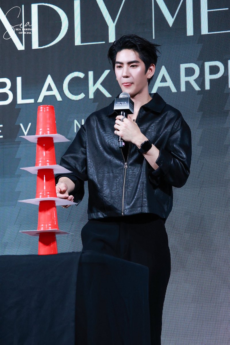 seatawinanfc's tweet photo. แบร่ 🤪

BEAUTY BLACK FLM X SEA
#FriendlyMeBeautyxSEA
#sea_tawinan,@Sea_tawinan https://t.co/hlKYICzDvI
