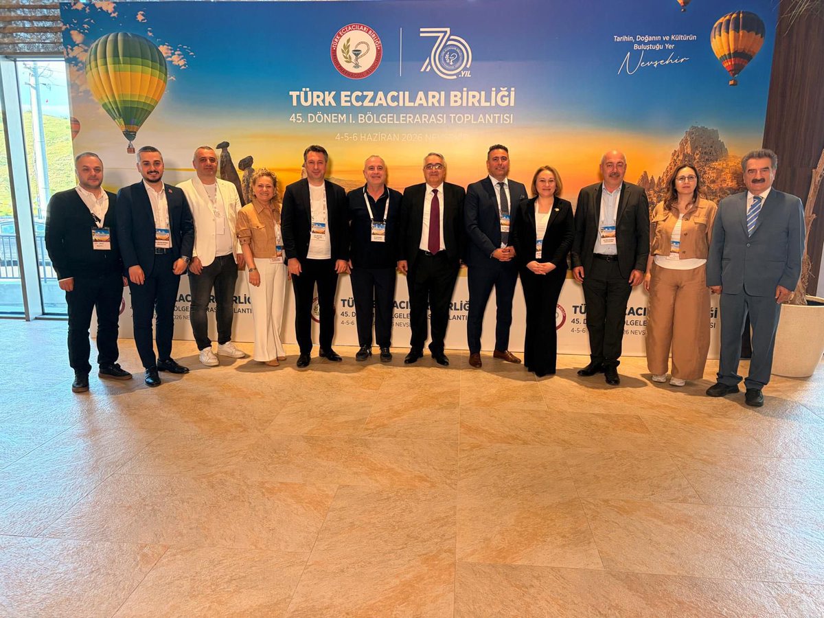TrabzonEo's tweet photo. 18. Bölge Trabzon Eczacı Odası olarak TEB 45. Dönem 1. Bölgelerarası Toplantıya katılım sağladık. Toplantıda, mesleğimizin gündemine ilişkin bir çok konu üzerine değerlendirmeler yapıldı. Güncel ve geleceğimizi etkileyecek sorunlarla ilgili görüş ve çözüm önerileri dile getirildi https://t.co/KeRH9txMSz