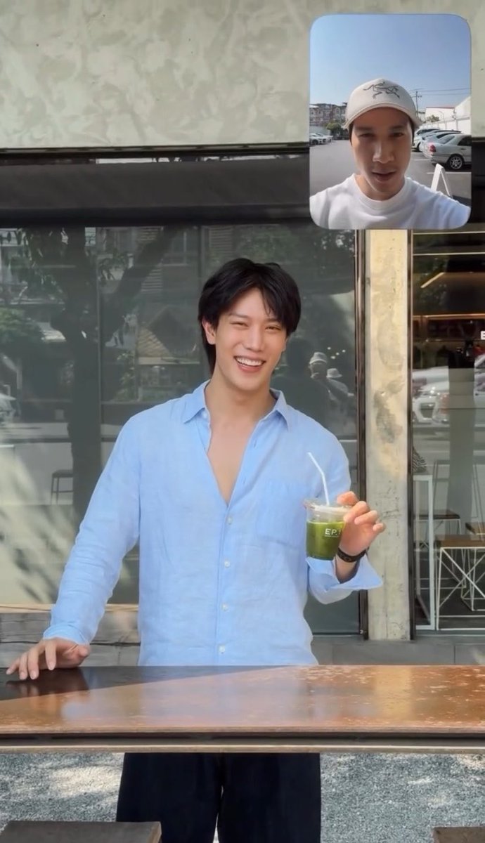 JinJihoonn's tweet photo. ยิ้มเหมือนกันจริง สงสัยสาเหตุการยิ้มจะมาจากที่เดียวกัน https://t.co/vGKCfkx3FY