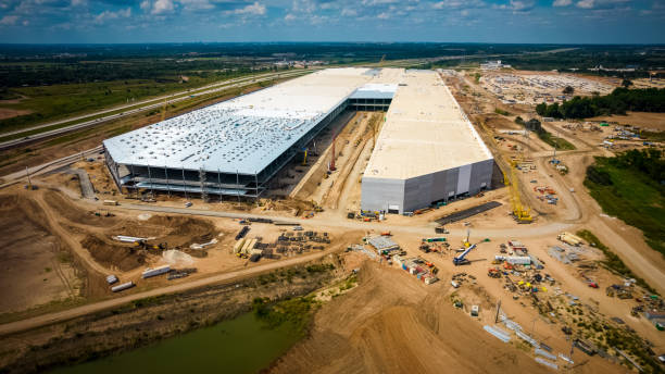directlender34's tweet photo. ALTERNATIVE FUNDING LENDERS INC
https://t.co/PFLkp5kl9C

$3.6 Billion of New Investment (...Tesla Giga Nevada Expansion: We will be investing over $3.6 billion more to continue growing Gigafactory Nevada, adding 3,000 new team members and two new factories: a 100 GWh 4680 cell factory (with capacity to produce enough batteries for 1.5 million light duty vehicles annually), as well as our first high-volume Semi factory. 
Semi is our fully electric combination truck, with 500 miles of range and energy consumption of less than 2 KWh per mile.  
MEGA PROJECTS WANTED!!  $10 M --$50 Billion