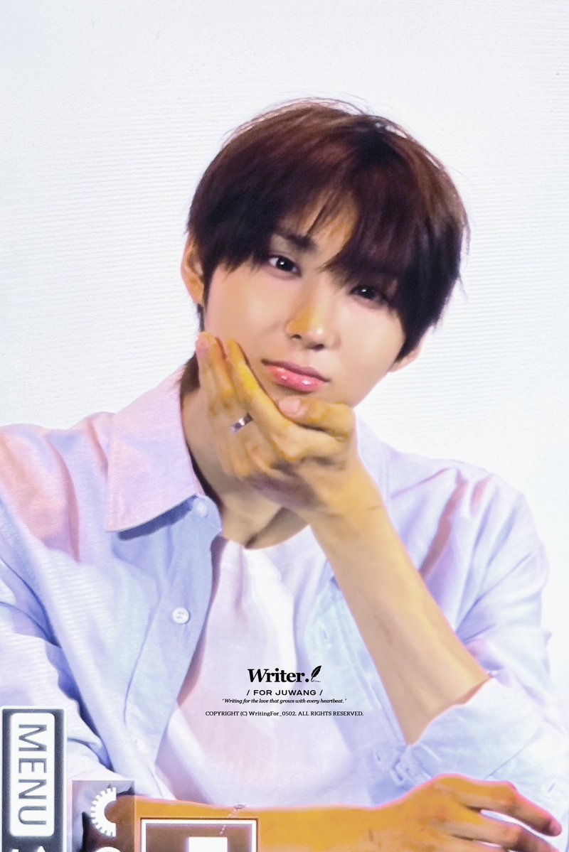 WritingFor_0502's tweet photo. 260606 방콕

#주왕 #ジュワン #JUWANG
#KickFlip #킥플립 https://t.co/QXz0XWiXS9
