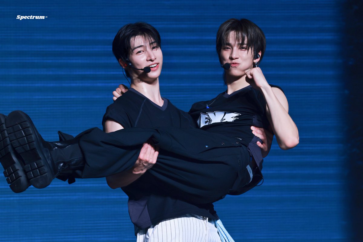 Spectrum_0913's tweet photo. 260606 🐈‍⬛🐾

#SOGEON #소건 #ソゴン 
#NEXZ #넥스지 #ネクスジ https://t.co/IcPjwyknCH