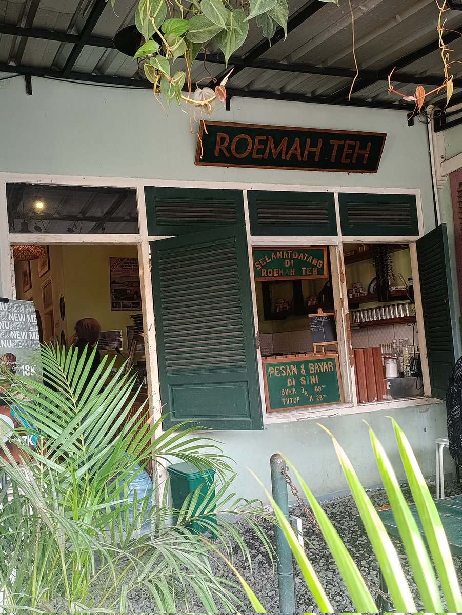 chocomineee's tweet photo. Roemah teh garut, definisi makanan rumahan harganya masih kehitung murah sih 🤏🏻 https://t.co/zGk5yKGxJV