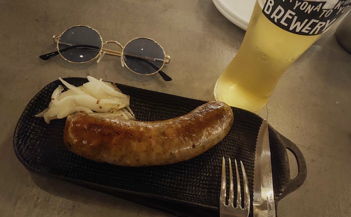 gold_bs's tweet photo. ダーツバーが何処も満席で投げられず、以前から気になってた YONA YONA TOKYO BREWERY へ！

醸造所からダイレクトにクラフトビールが届くの本当に凄いな！美味ェ！！！

これ飲みながらダーツしてぇ………。 https://t.co/r9f8UbGHEf
