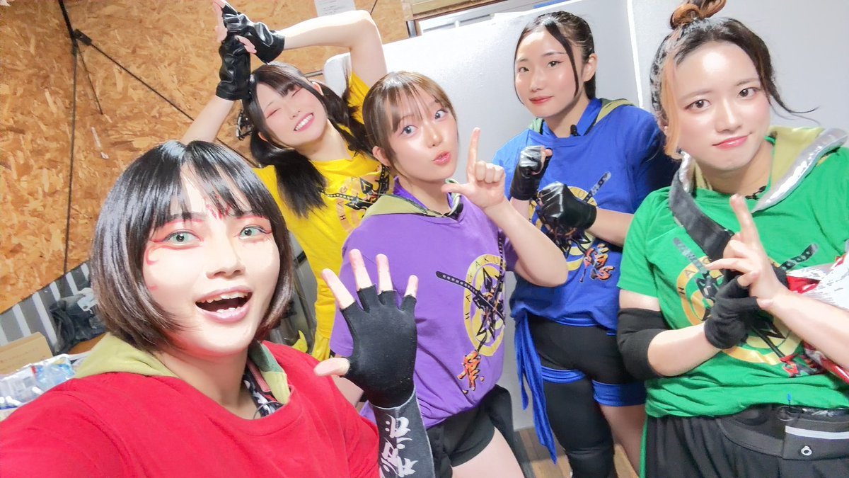 12_yuri_03's tweet photo. 無事終演しました！！
ありがとうございました🙇🙇🙇🙇
事務所同期の松﨑とも📸

八咫烏焔でした🥷🐦‍⬛✨
#ACTRING
#アクトリング
#アクトレスガールズ https://t.co/cHsCiiHl3V