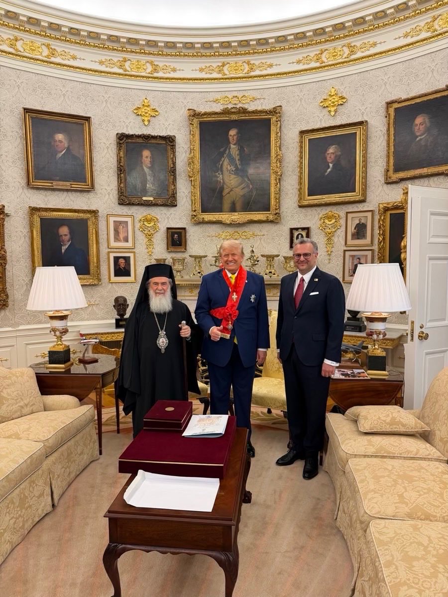 US_SrAdvisorAF's tweet photo. It was a great honor to take part in the meeting between POTUS and His Beatitude Theophilos III, Greek Orthodox Patriarch of Jerusalem and Head of the Brotherhood of the Holy Sepulchre. His Beatitude praised the President for his steadfast leadership and continued dedication to protecting Christians around the world and defending religious freedom. A meaningful discussion on faith, peace, and the significant role of Christian communities in the Holy Land and beyond. “Blessed are the peacemakers, for they will be called children of God” (Mt.5:9).