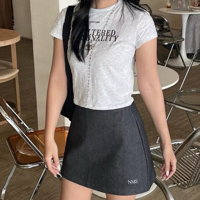 usedbyprw's tweet photo. แจ็คเก็ตยีนส์แขนยาว สียีนส์เข้ม size m
 from ig : chuuchop 600รวมส่ง ใส่1ครั้ง
กระโปรงกางเกงยีนส์ size s 150รวมส่ง
เสื้อสายเดี่ยว Ellie cami top size s 150
from ig:  nummimstyle รับคู่ลดได้นะคะ🤩
#ส่งต่อ #ส่งต่อเสื้อผ้ามือสอง #ส่งต่อnummimstyle #ส่งต่อstylistshop #ส่งต่อchuuchop https://t.co/g84R2Wv12o