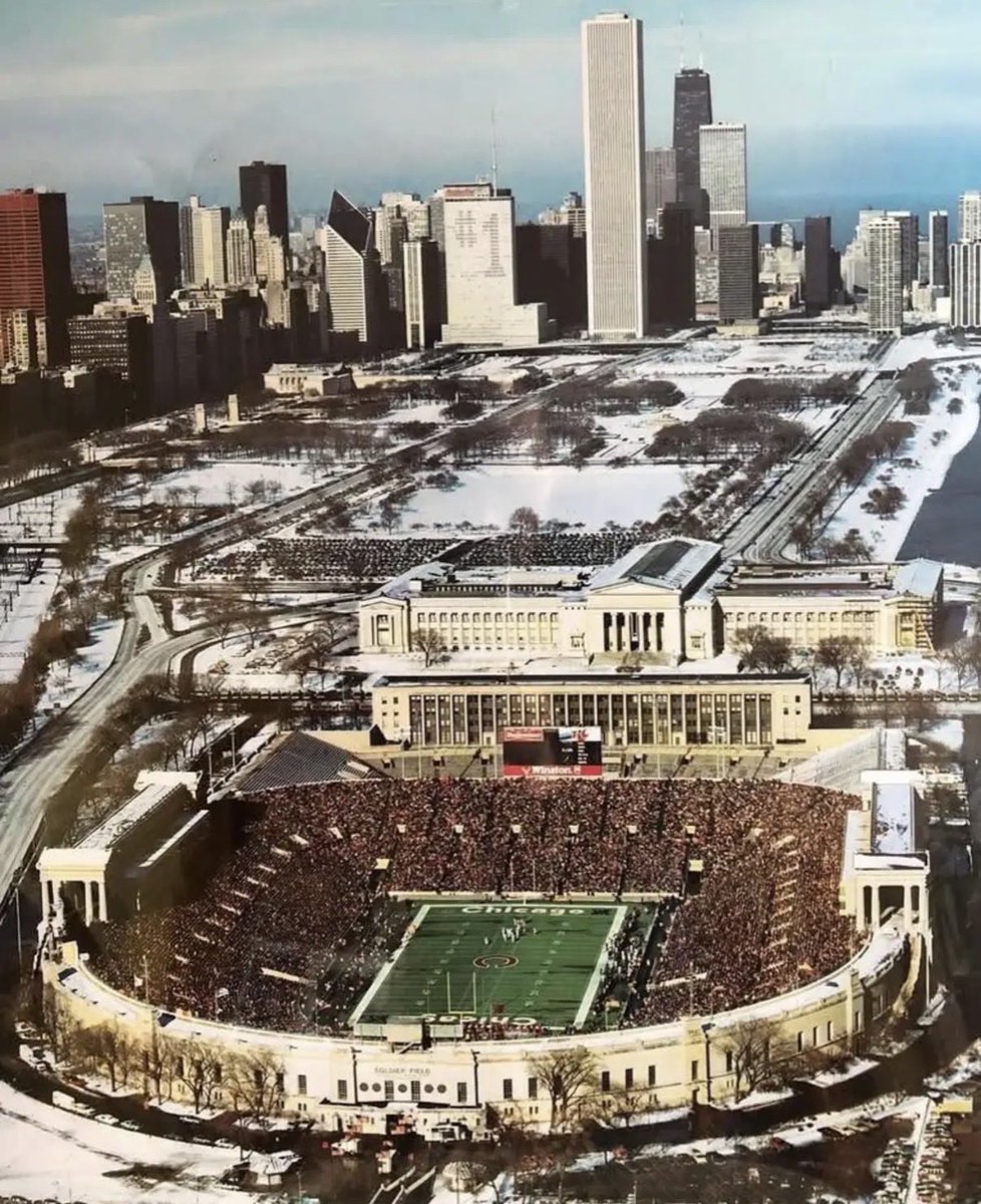 RobMathUse's tweet photo. What if Chicago Bears cant tear down their stadium bcuz it’s ancient Roman architecture? (All US capital buildings are too). Remember the Chicago World’s Fair and all its shady business?

Construction photos of the stone buildings are always staged https://t.co/92elAMBqMm