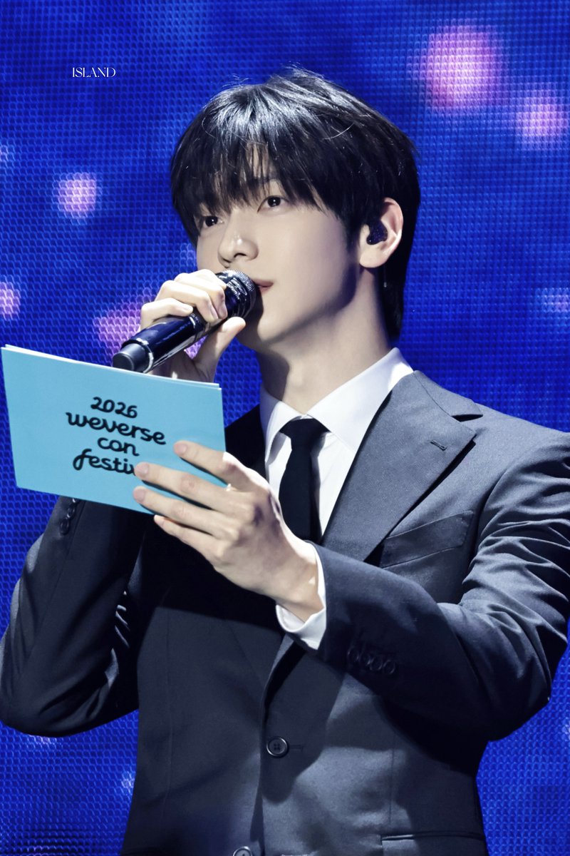 sobssour's tweet photo. aura bertanggung jawab nya kuat bgt, gue amat sangat mendukung program 1 rumah 1 soobin &amp; presiden nya soobin 🧎🏻‍♀️ https://t.co/onyhe1qzXC