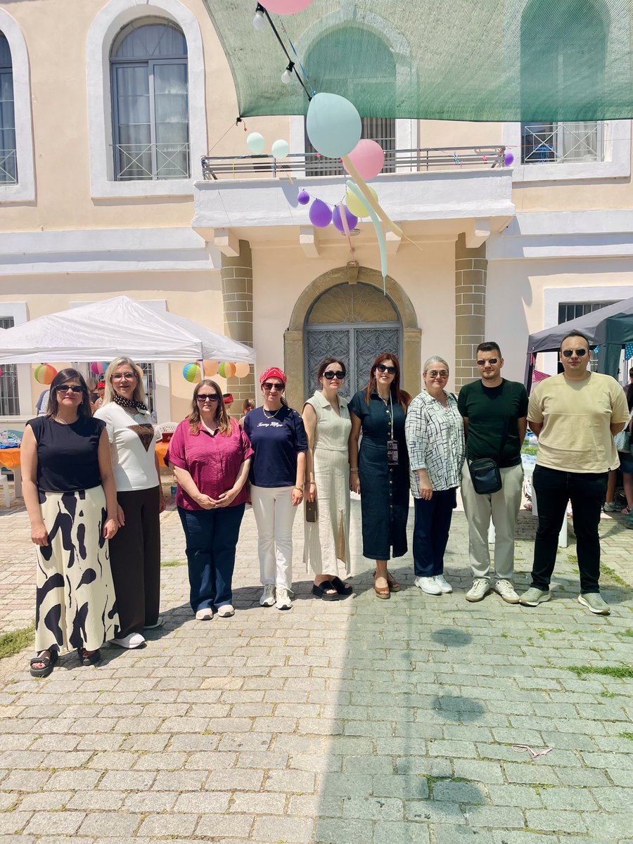 DebPartisi's tweet photo. Gümülcine İdadiye Türk Azınlık İlkokulunda, Okul Aile Birliği ve öğrenci velileri tarafından düzenlenen "Öğrenci Şenliği" etkinliğine katılım sağladık. Çocuklarımıza, ailelerine, okul aile birliğine ve emek vermiş herkese gönülden teşekkür ederiz. https://t.co/1R2GRXwCWV