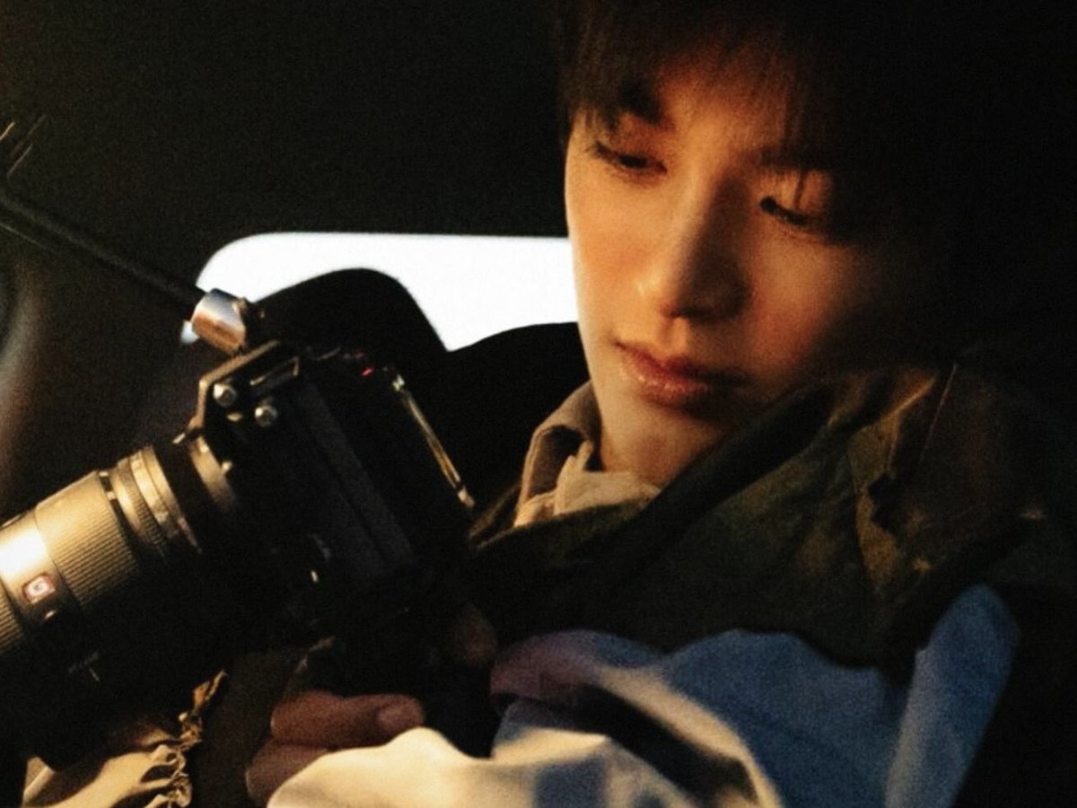 디.. tweet media