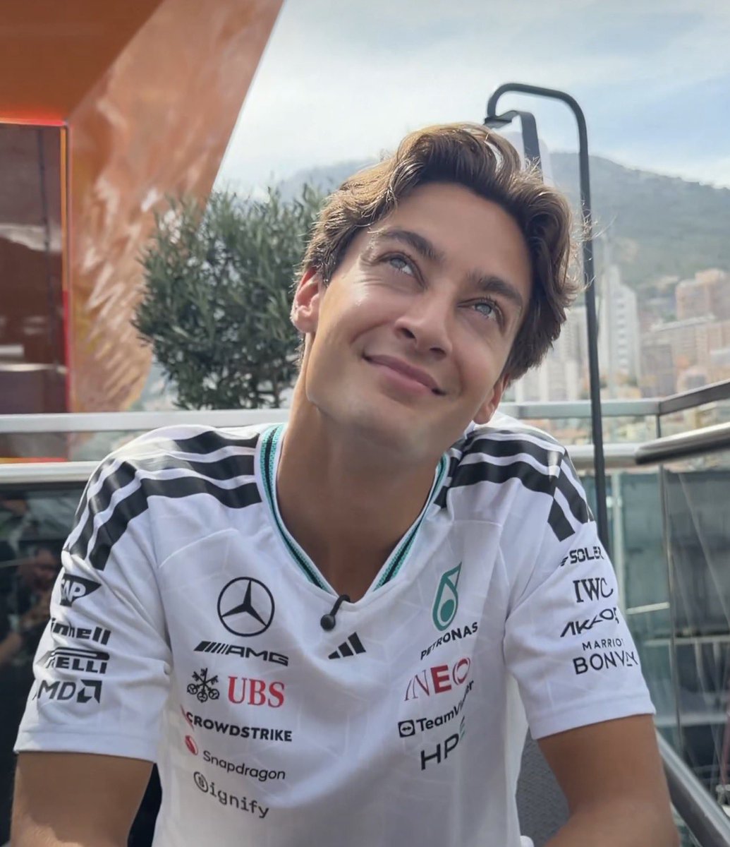 Alitaxx28's tweet photo. Yo se lo q George vale, no asi la escuderia por la q corre. Es difícil seguir soñando con George campeon del mundo, aspiro a q termine entre los 3 primeros. Y lo q tenga q pasar con George y donde estará el próx año q sea rápido porq ni el ni sus seguidores merecemos tanto stress https://t.co/hoXk1yv3K5