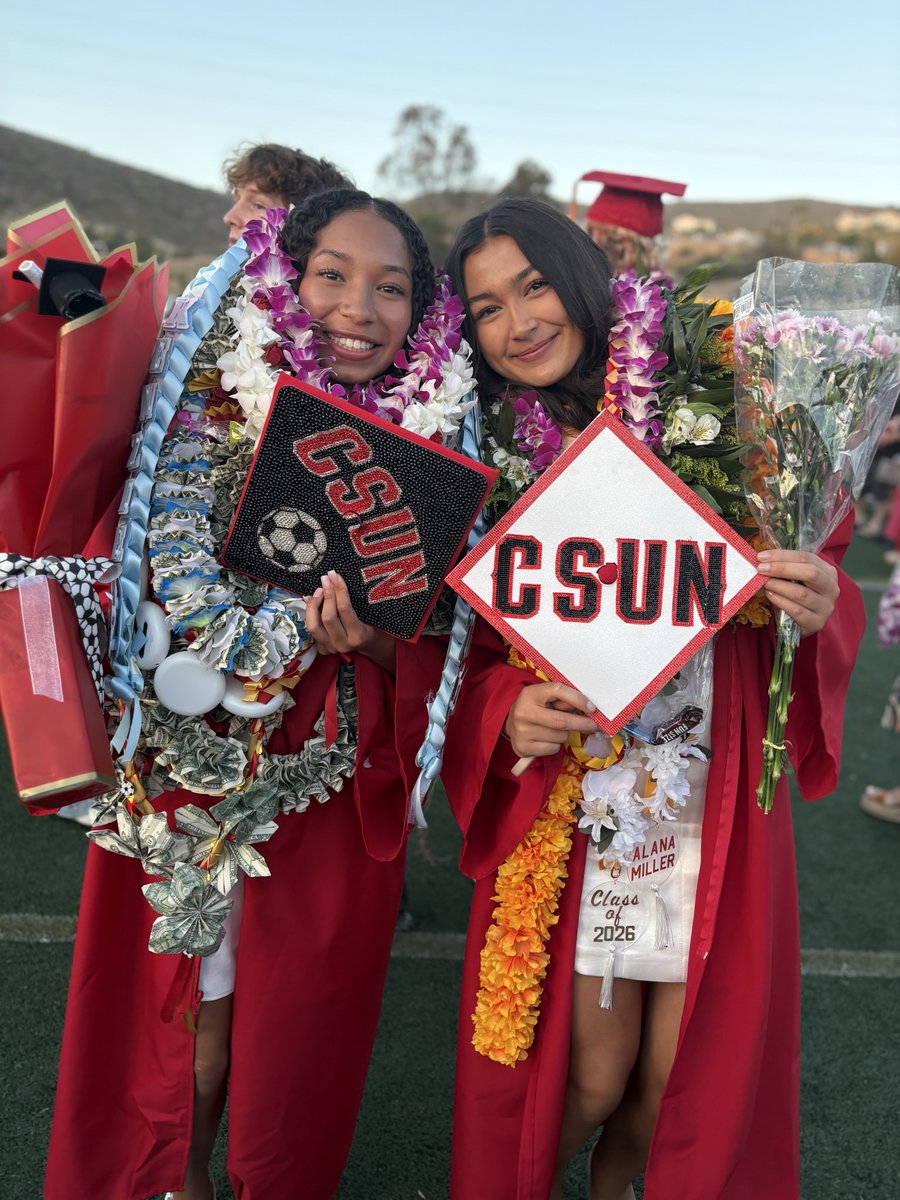 KenzieSanchez25's tweet photo. ✌🏽 Out Class of 2026 👩🏽‍🎓🎉 Next Stop @csunorthridge https://t.co/oeaSaB6WL9