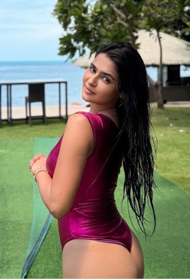 ActressHottyy's tweet photo. Prakriti Pavani 🥵😘 https://t.co/O4gn9Di64i