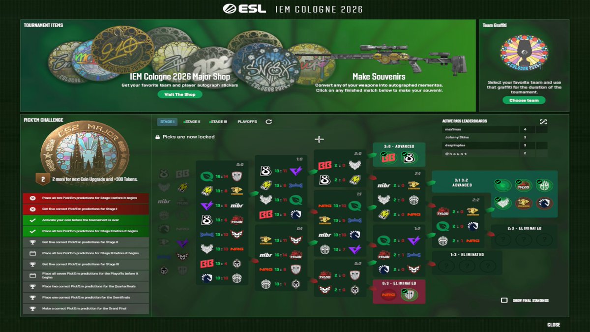 HauntReeeee's tweet photo. @CounterStrike @BIGCLANgg literally got 7 right out of 10 and the 2 things on the left are red ???? @CounterStrike 
@Steam 
@Steam_Support 
@valvesoftware 
@anomalyxd 
@anomalyskins 
@arrowcs4 
@ohnePixel https://t.co/FaagbZD5xH