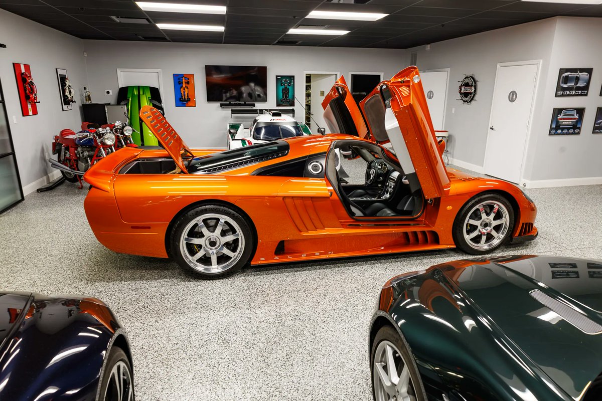 LayecChristophe's tweet photo. Saleen S7 Twin Turbo. https://t.co/ZhdHwgLUIu