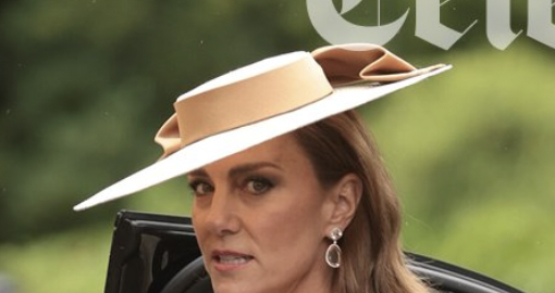 KateMiddStyle's tweet photo. I'm pretty certain Kate's wearing this hat, with the bow backwards (the model on Jane Taylor's site wears it on the front) https://t.co/ETuvrfJ2HD