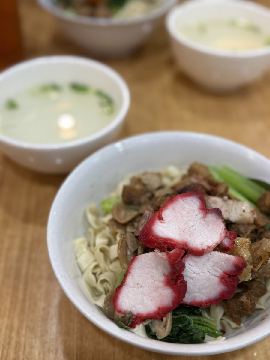 giotermal's tweet photo. habis misa makan bakmi

happy Sunday! ✨ https://t.co/X6Rh1X5Rr1