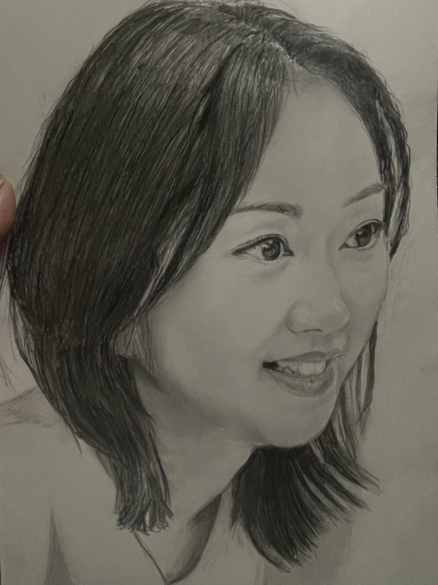 InVtbopOLouFTDp's tweet photo. 鉛筆画___✍️ 3日目😊
#ひみつきち #パン好き #セミオトコ #アンダーニンジャ #絵描きさんと繋がりたい https://t.co/acChaG8th7