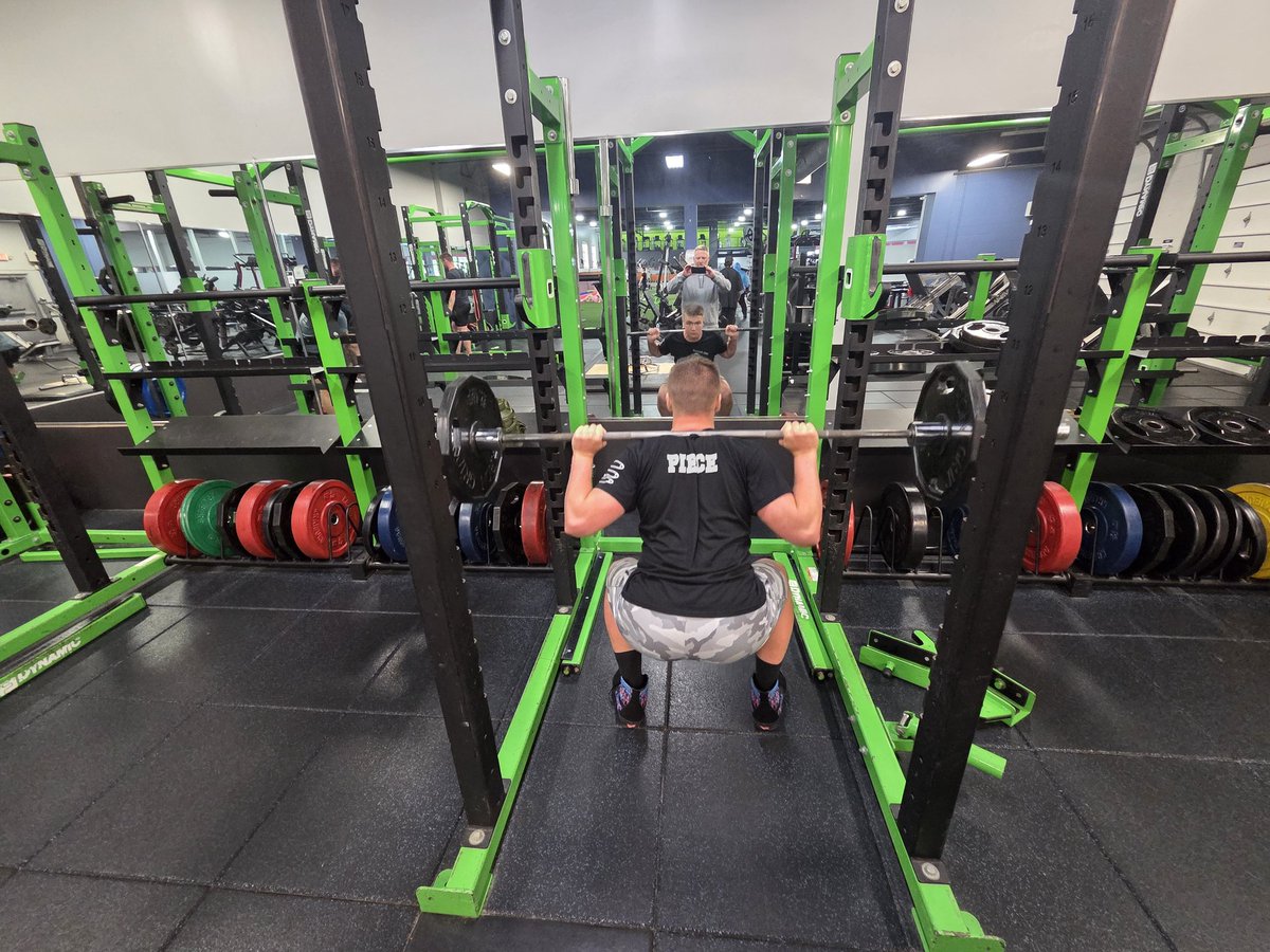 DylanPierc99775's tweet photo. A light workout before my tournament tomorrow, then Syracuse football camp on Sunday. https://t.co/w7fKLlDbMQ