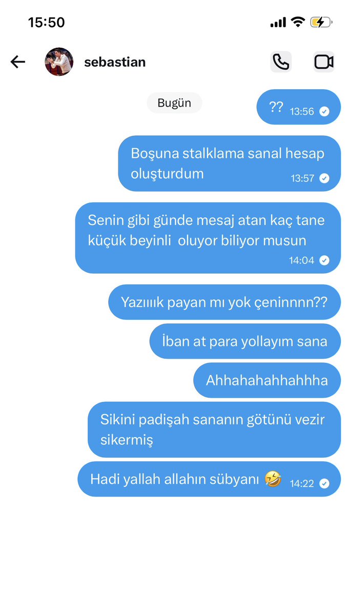FootishQ's tweet photo. Eğleniyorum böyle kendini kurnaz sanan embesillerle 🤣 gerçek isim verdiğimi sanıp orda burda arıo beni şimdi 🤣🤣 https://t.co/OmAJThP8t1