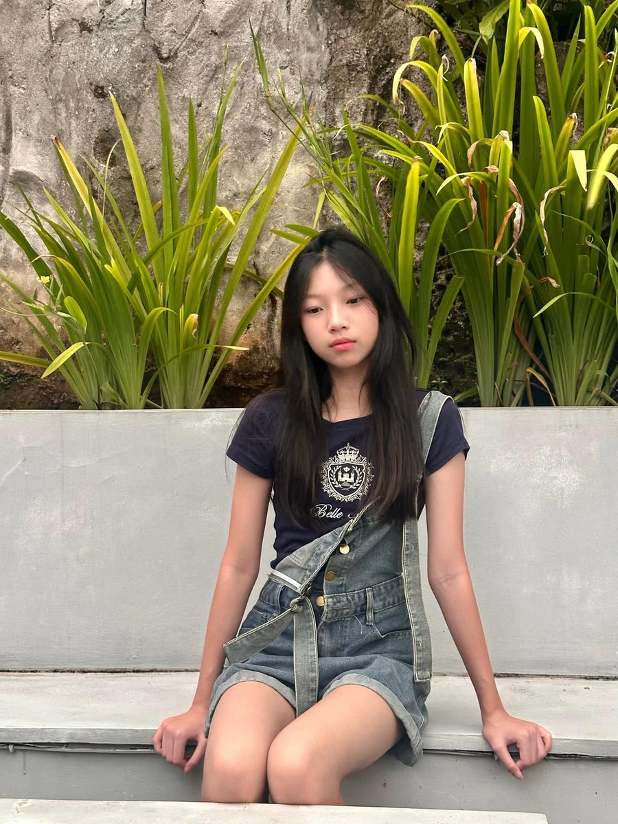 erensday's tweet photo. ini siapa sii? kok ckp bngttt🫵🏻😡 https://t.co/ds7elo3Fnu