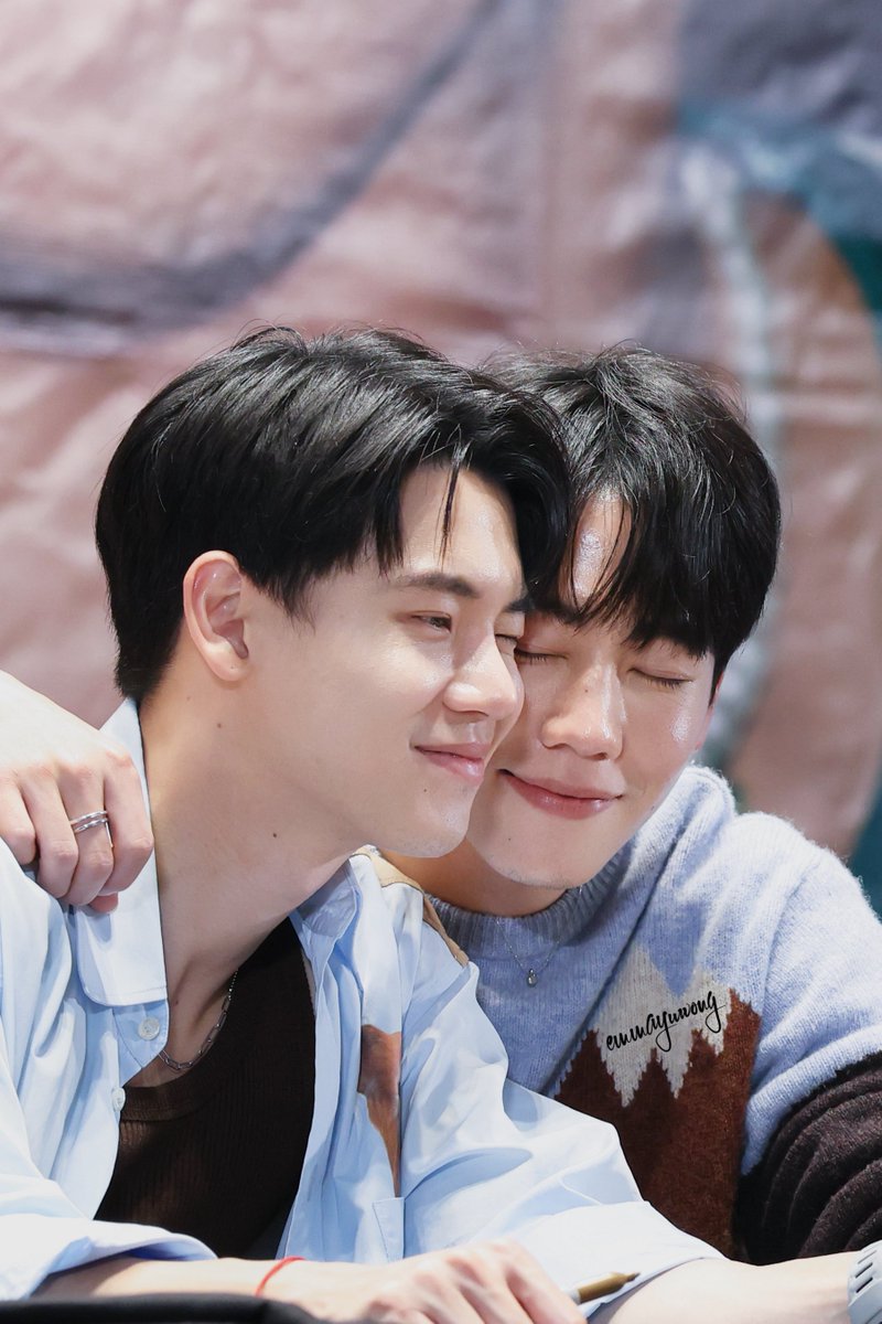 emmayuwong's tweet photo. 20260531 🤍0️⃣1️⃣

#YINWAR2NDFANSIGN
#SR_YINWAR2NDFANSIGN 
#yinyin_anw  @yinyin_anw 
#warwanarat  @warwanarat https://t.co/AcG0OyfmY7
