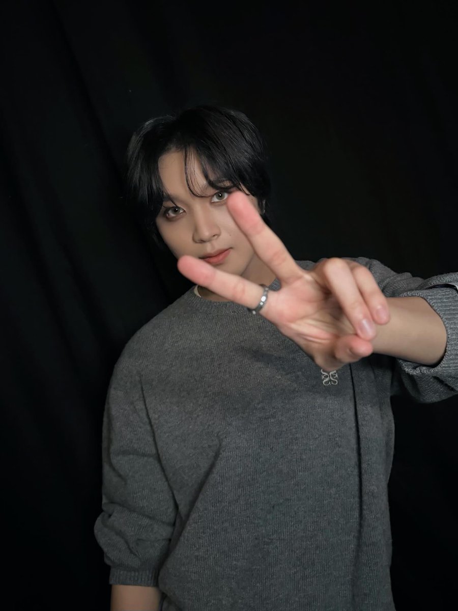 _fullsn's tweet photo. Happy Birthday our fullsun Lee Haechan🌻💚

Hope you're surrounded by love and happiness today and always. Thank you for making so many people smile. Keep shining, our superstar😎⭐
#해찬생일_완전_크레이지
#TasteOf26withHaechan
#HAPPYHAECHANDAY https://t.co/S1j6MXzuVG