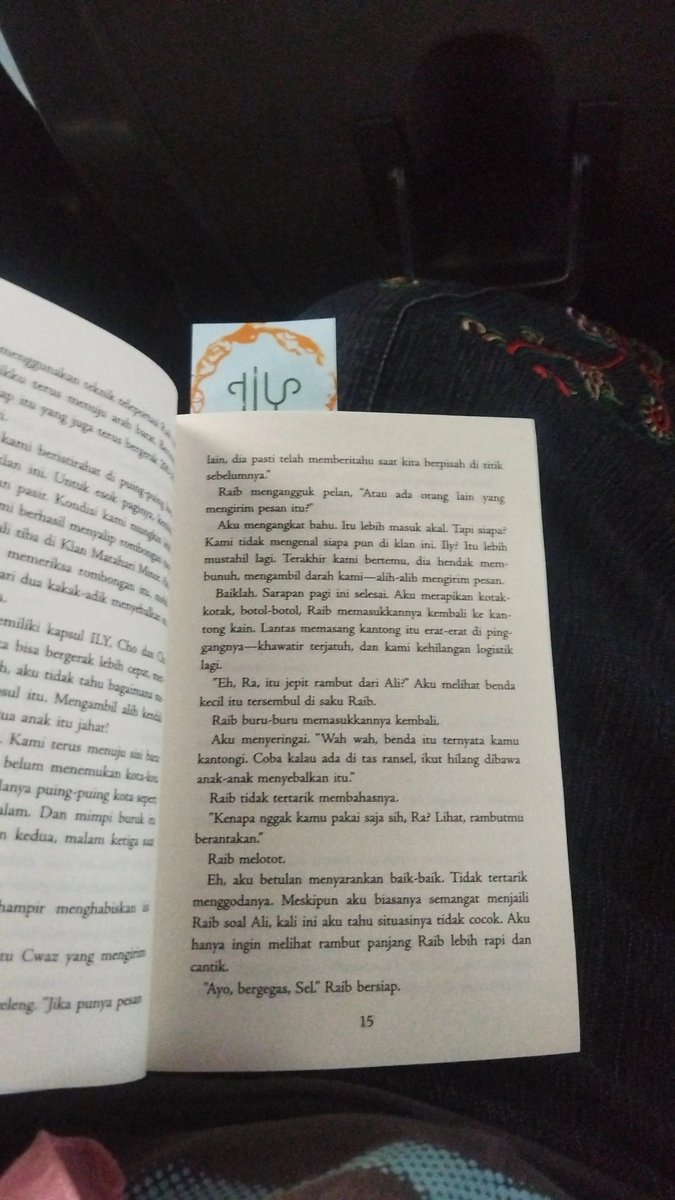 syaineegurl's tweet photo. Sedikit dokumentasi bacaanku~

Terima kasih jajan bukunya @shawoliterasi jadi mulai baca series ini. Terutama yg covernya tosca-minta atau hitam-putih ya 🩵🤍🖤

#ShiningReadingChallenge #shawoliterasi

SHINee’s 18th Anniversary https://t.co/QkCdC06EWO