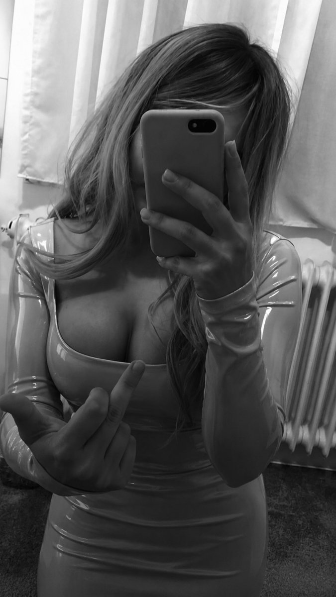 tanjasweet81's tweet photo. RT GAME 

10 / 10 / 10 - 10 Kommentare - 30 MIN 

Er will so lang es geht mit Schulden an mich gebunden sein… wird Zeit das wir ihm diesen Wunsch erfüllen 🤭🔥 https://t.co/gYpadHWoNt