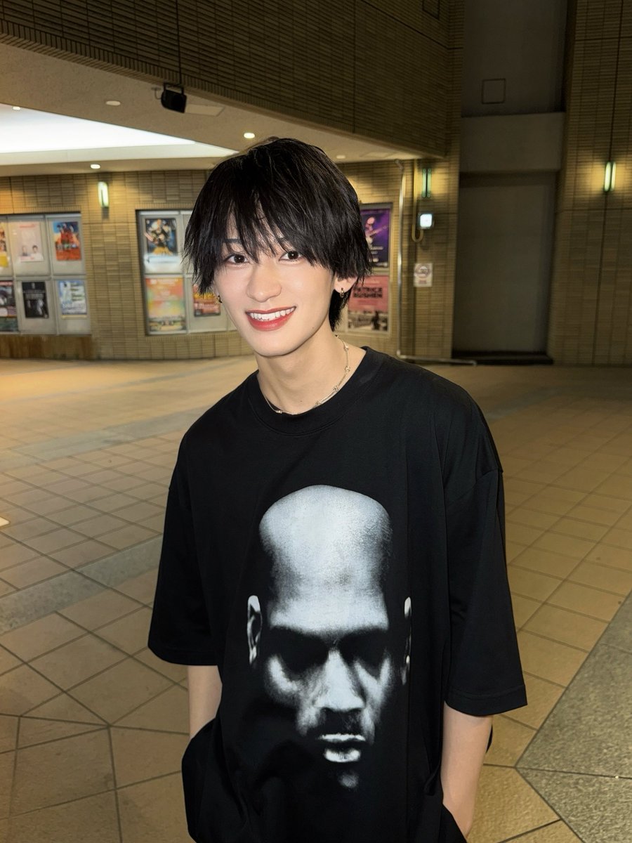 Lumi7_yusuke's tweet photo. 好きとか恋とかファンだとか
そういうのじゃないんだ

#ノイミー #君はスパークル https://t.co/P0u6NgedFM
