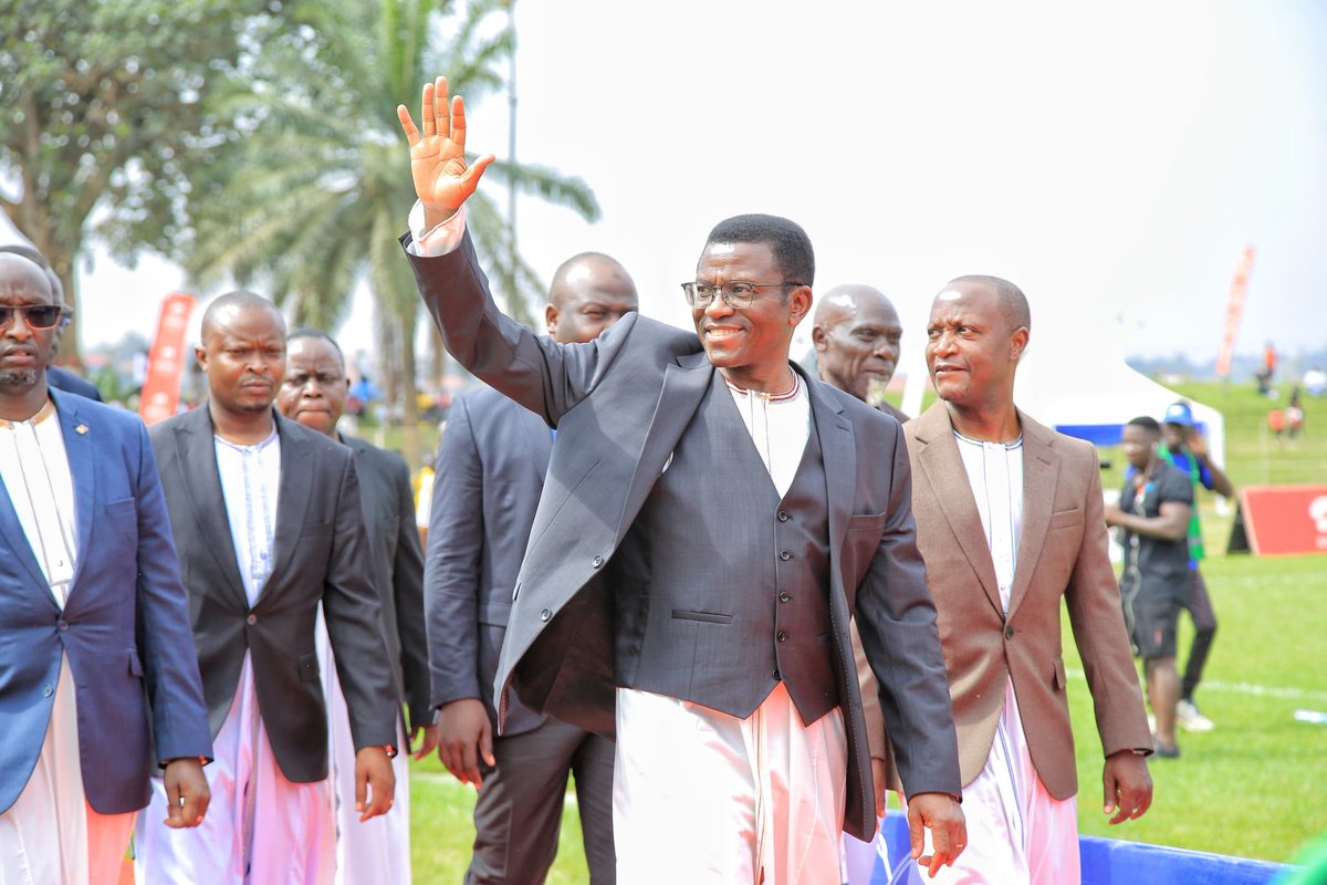 cpmayiga's tweet photo. Leero tukomekkerezza emizannyo gy'ebika 2026 wano mu kisaawe e Wankulukuku.

Olugendo lubadde luwanvu okutuuka leero lwe tugenda okufuna Ebika ebiwangula Engabo mu mupiira ogw'ebigere, okubaka n'obuwanguzi mu mizannyo emirala.

#BikaGames2026 #BikaFinals2026 https://t.co/KFJbESrplh