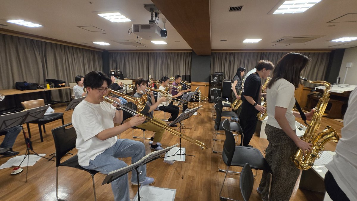 Y_Onsen_Club's tweet photo. 【明日です！！6月7日(日)開催★東日本大震災支援イベント6月のBIG BAND PARTY🎺】

皆さまのご来場、お待ちしてます😊

【日時】2026年6月7日(日) 
【開場】13時30分【開演】14時00分
【会場】戸塚区民文化センターさくらプラザ・ホール https://t.co/2PzFgPodt0