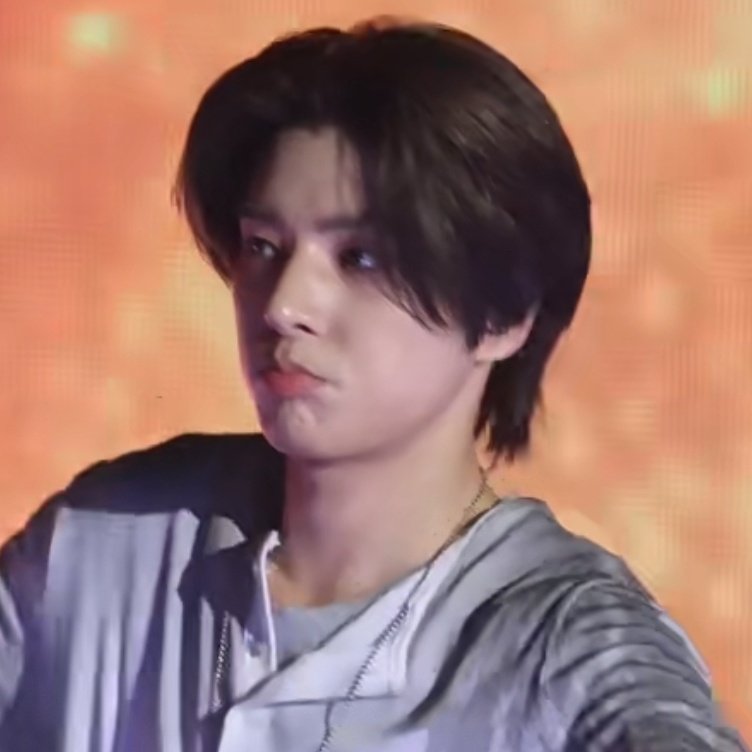 ikeuyangie's tweet photo. why is he so cute 😭😭 https://t.co/MKKUKQ0YXR
