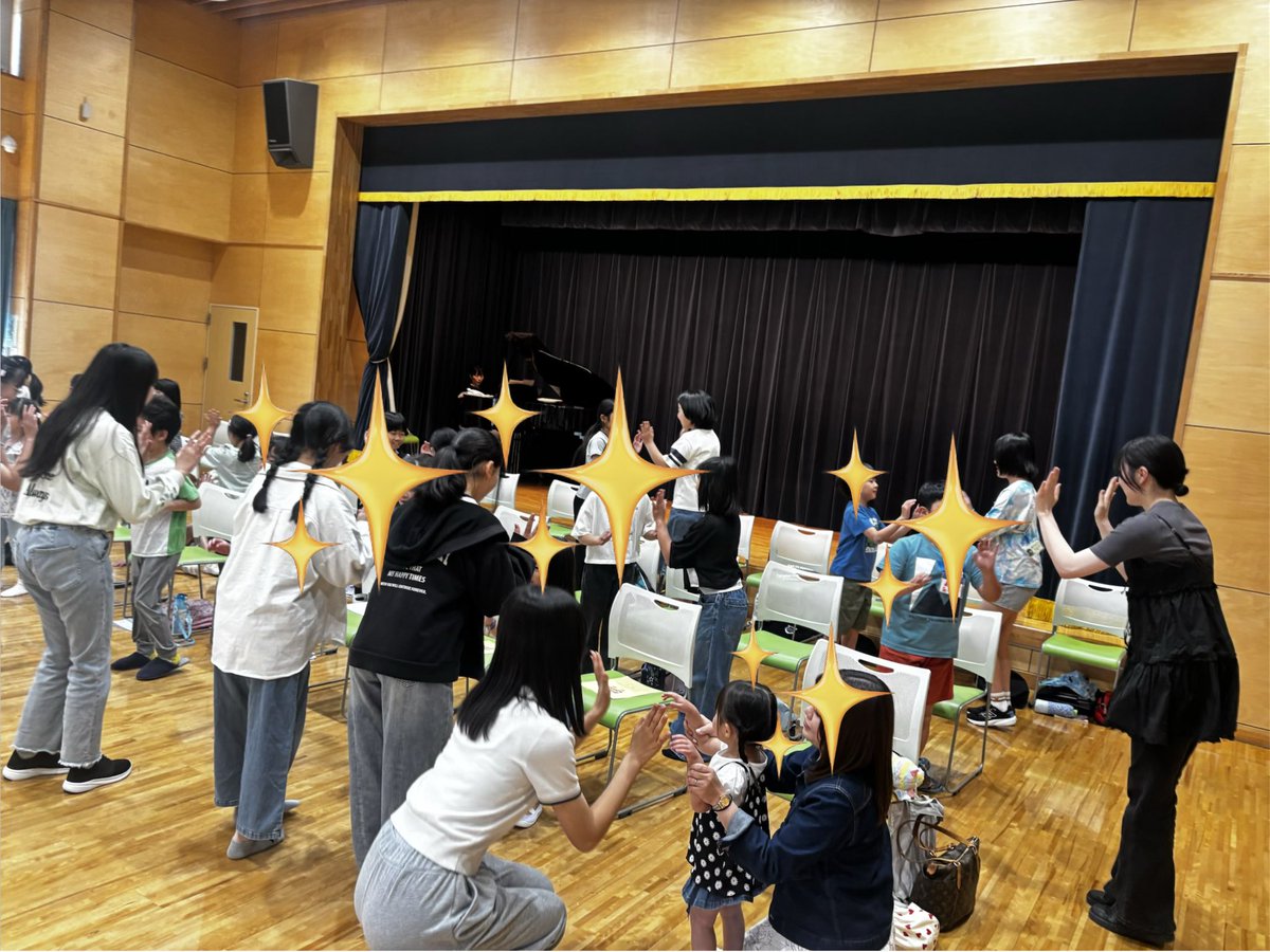 SCJC2011's tweet photo. 体験会から明日は3名の方が入会！
嬉しい😊　
明日も楽しんで歌いましょう！
明日、7日（日）の練習はこちら。
⬇️
※合同練習
馬宮公民館
【キッズ】
9時10分〜10時　
【ジュニア】
9時10分〜11時50分
#見学#体験会 https://t.co/kuG5LEFMnz
