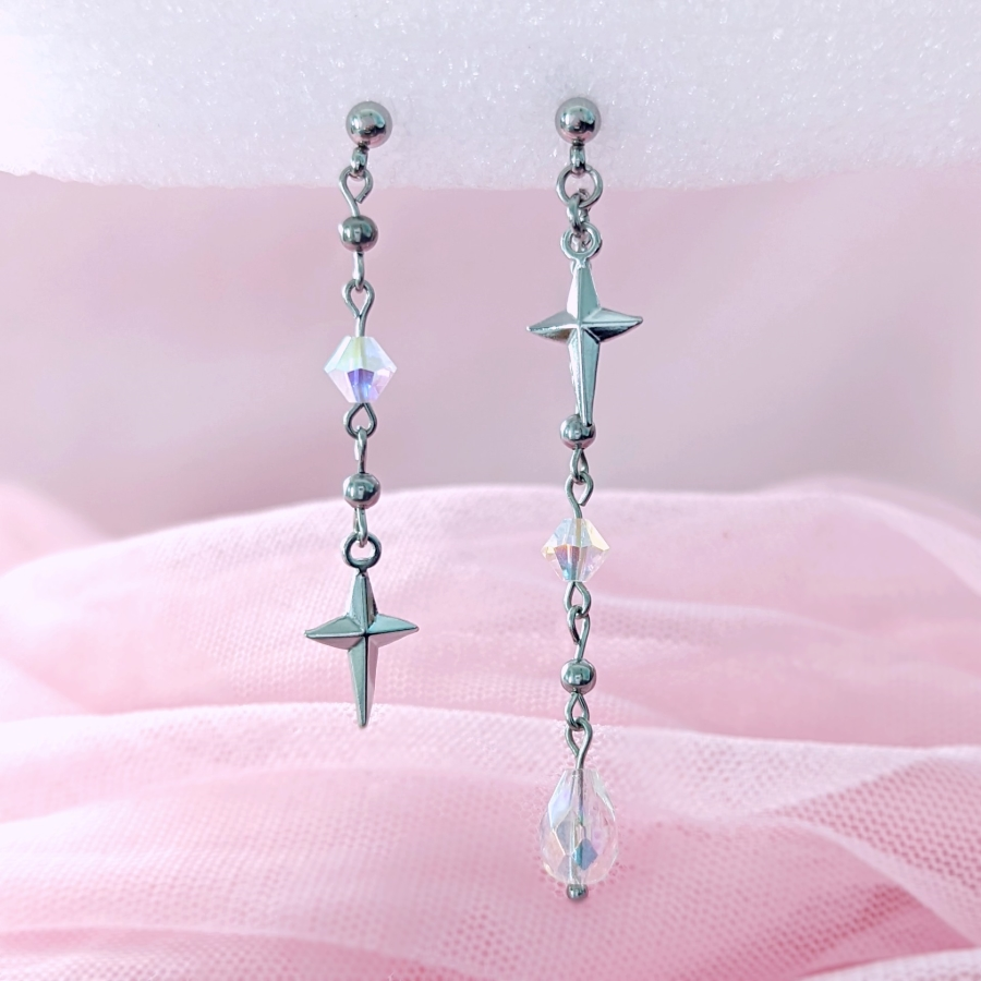 shoplalisa's tweet photo. The different versions of our astro star earrings ♡☆ https://t.co/wvOnZm0XDb
