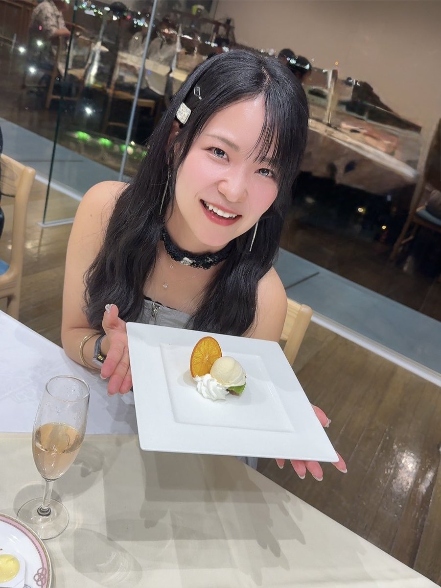 startakarin's tweet photo. Wakuda Akari 32th Birth Day Dinner
inヴェルデロッソ(豊田スタジアム)
ありがとうございました🩶

あっという間の2時間！
誕生日会って言ってたけど
テーブルマナー講習会からの
和久田のお悩み相談会みたいに
なりました🤣🙏

美味しかったなぁ🤤
またみんなで食べれますように🥂💜 https://t.co/G7Me6TSNGF