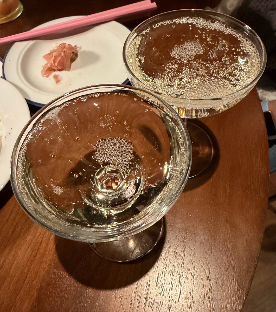 _trepino's tweet photo. 🥂𓈒𓏸︎︎︎︎ https://t.co/HIedNIemcj