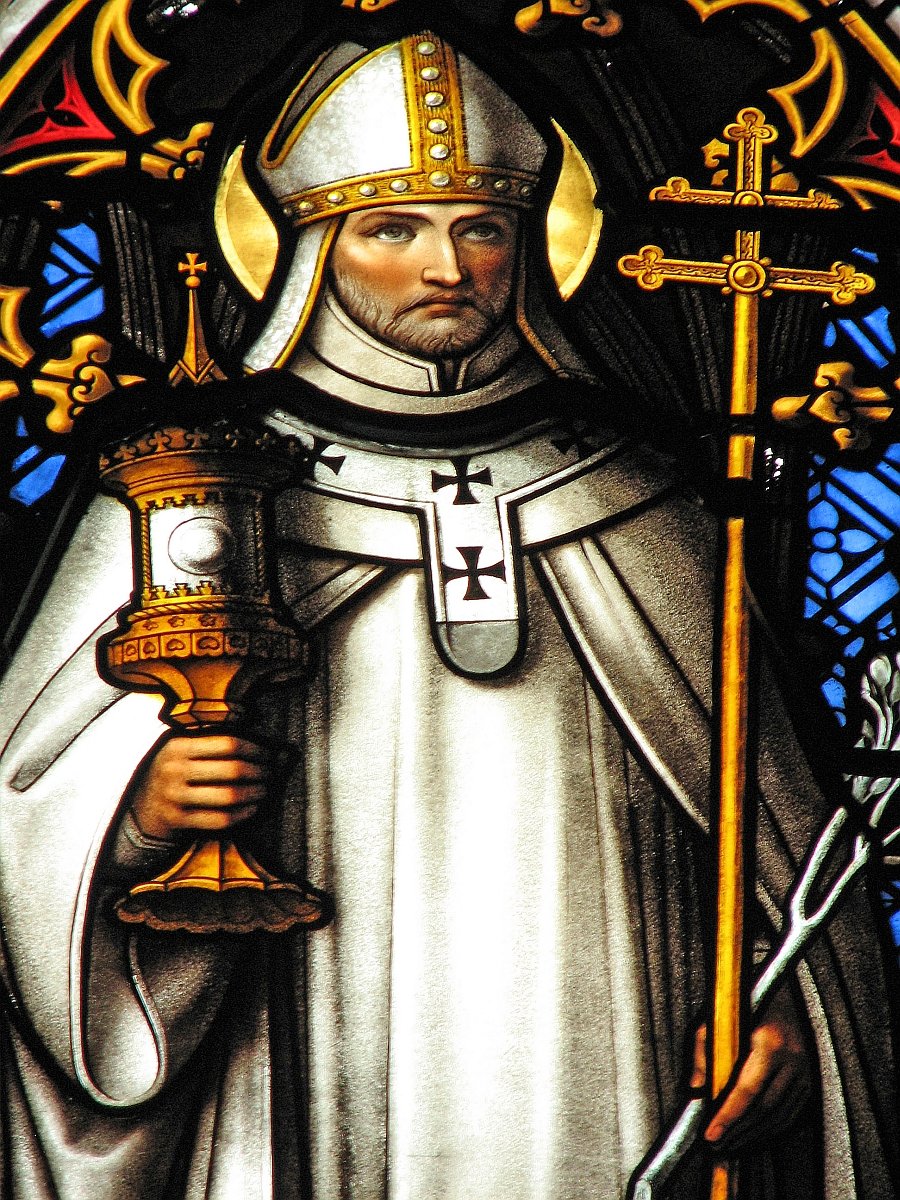JohnZwicker1's tweet photo. #HappyFeastday
#StNorbert
Note: in the olden days, we had beautiful #StainedGlassWindows and incredible artisans. Today, drab windows & smartphone pics :/
Saint Norbert, pray for us
https://t.co/4JPlqemcy5 https://t.co/ly9TIDXZbU