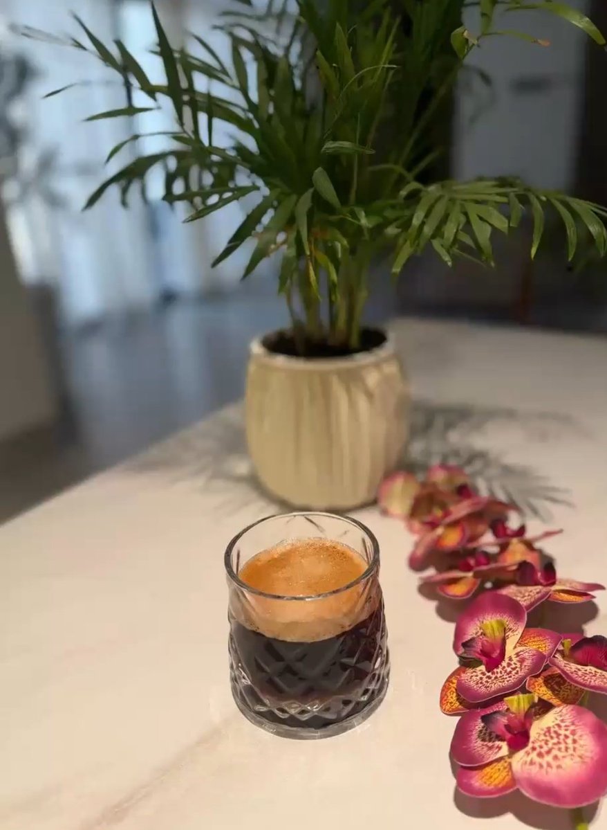 flower9322's tweet photo. طيبة قلبك وابتسامتك هما أجمل ما تملك، بهما تصنع الأثر الطيب في كل مكان تمر فيه." https://t.co/wQtCE0Twjr