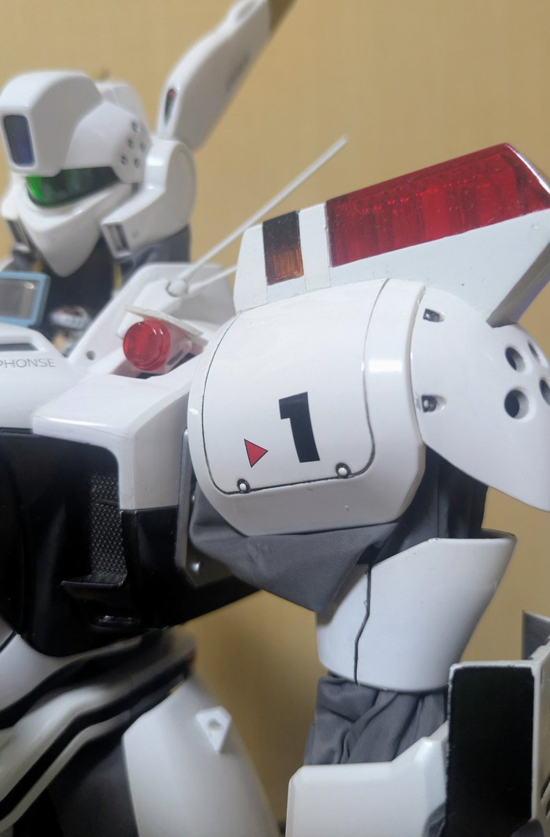 ht5518's tweet photo. やっぱり肩はこの丸い感じが良いなあ。 https://t.co/xetRuaEGS5