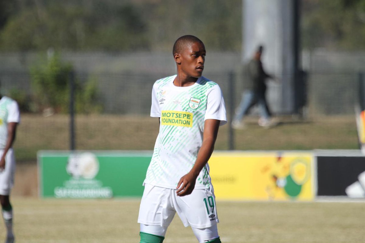 SAFA_net's tweet photo. 📸 Some action shots from the first semi final of the day at 11:00, North-West University defeated Mkhambathi FC by 2-1 with a late penalty.

#ABCMotsepeLeague https://t.co/vCULQlrXlO